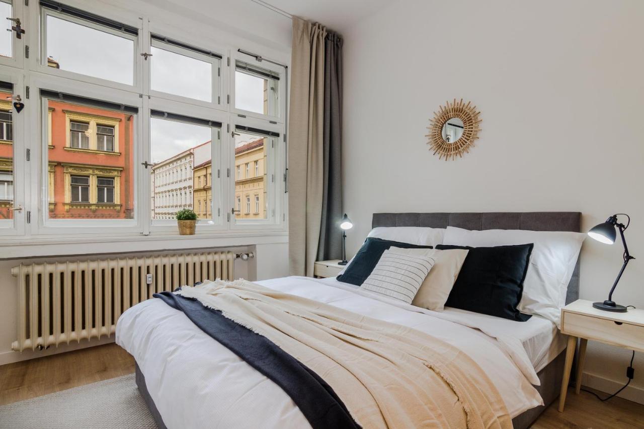 Apt In Prague Charles Bridge 1Km By Michal&Friends Exteriér fotografie