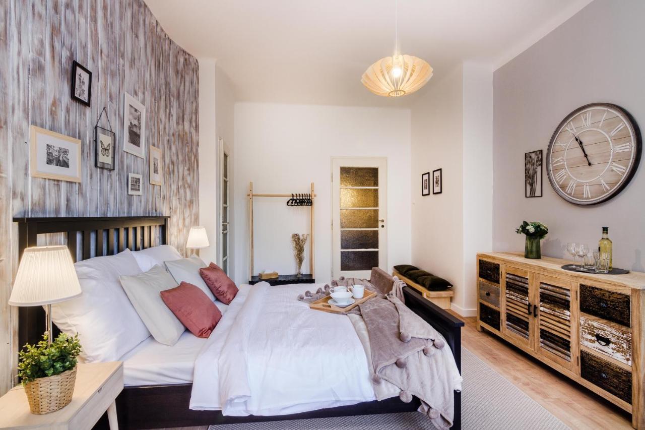 Apt In Prague Charles Bridge 1Km By Michal&Friends Exteriér fotografie